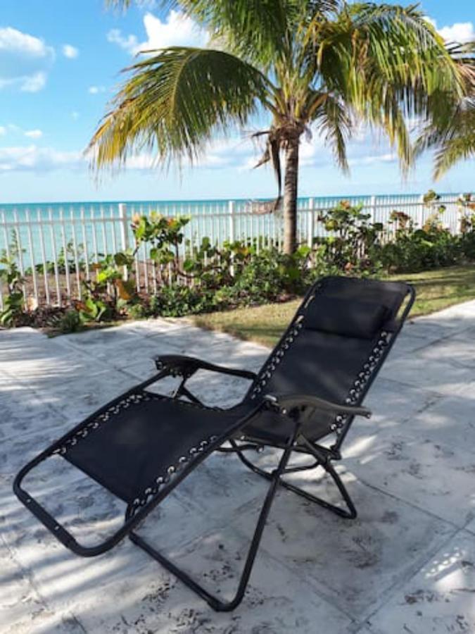 Secluded And Modern Beachfront House Hotel Nassau Exterior photo